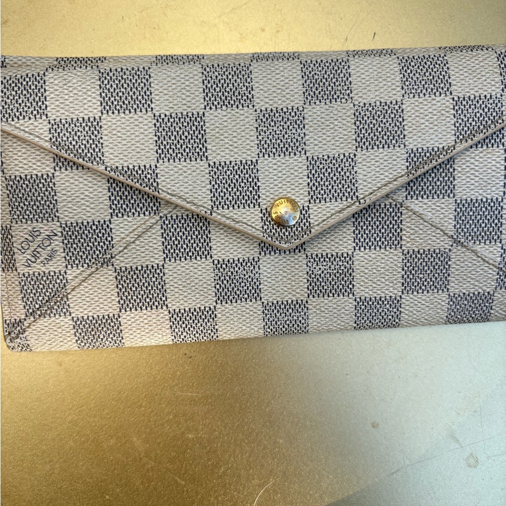 Louis Vuitton Gray and White Checkered Clutch